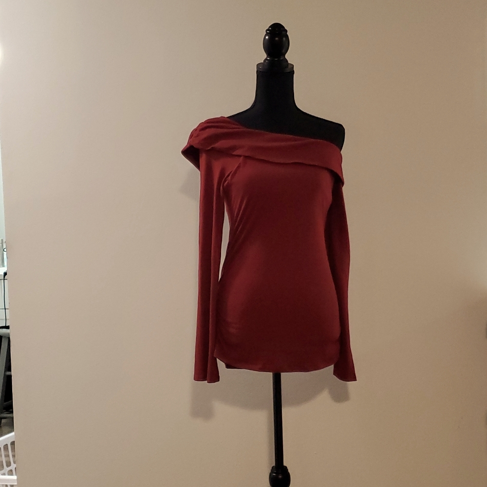 Ladies bra top, long Sleeves, off shoulder, burgundy, medium. Victoria's Secret